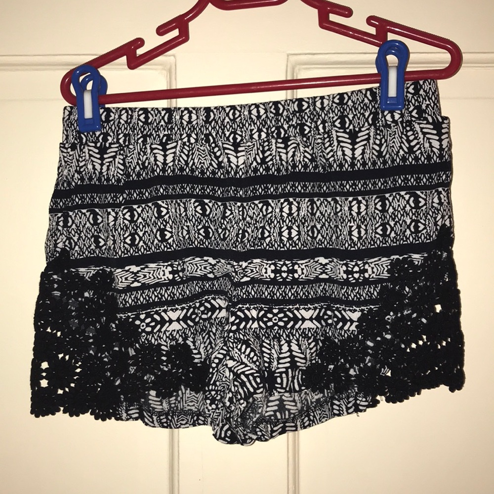 Forever 21 black and white shorts